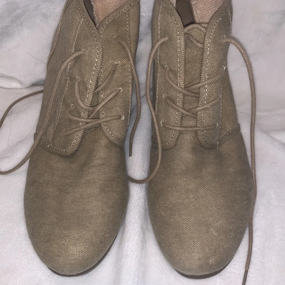 American eagle wedge boots